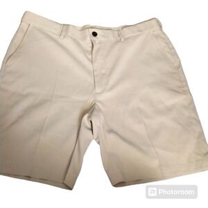 Men's Savane flat front shorts size 36 color is overcast new without tags